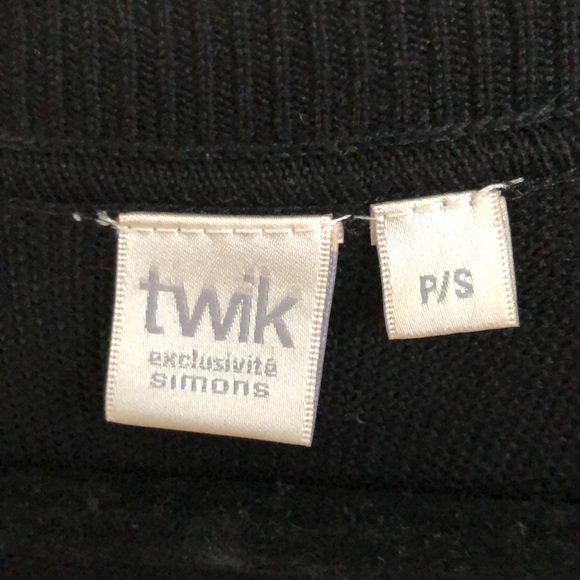 Simons Sweater Vest - Picture 2 of 4